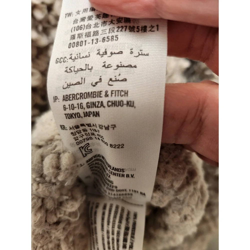Abercrombie & Fitch Teddy Coat/Sweater Sz Small, Beige - Picture 4 of 4